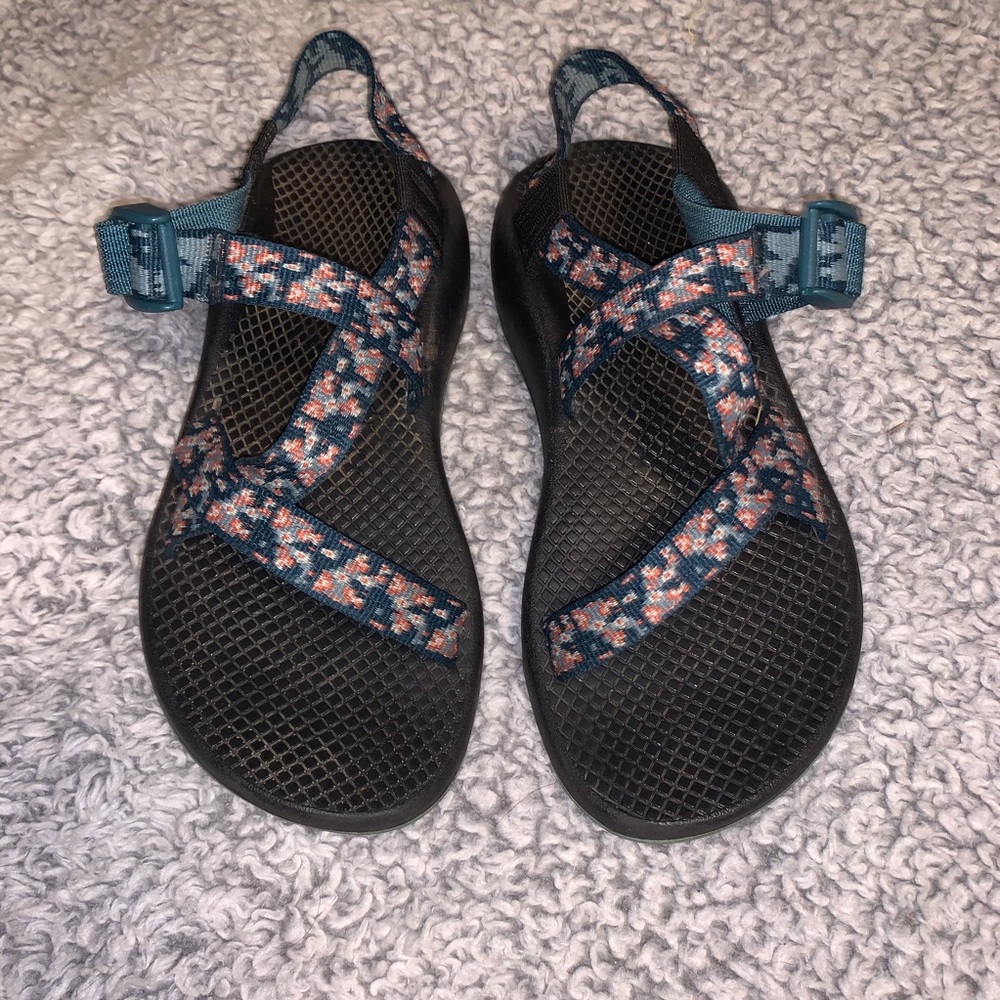 SOLD Women’s Chaco one strap Z1